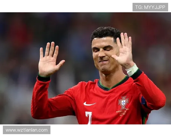 波尔图门将科斯塔含泪接受采访 将胜利献给若热科斯塔